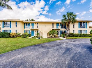 300 Palm Dr APT 2, Naples, FL 34112