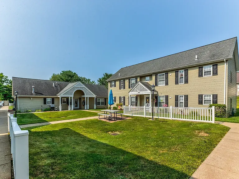 Commons of Saxonburg Apartments — Photo 7