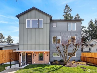 11738 23rd Avenue NE, Seattle, WA, 98125