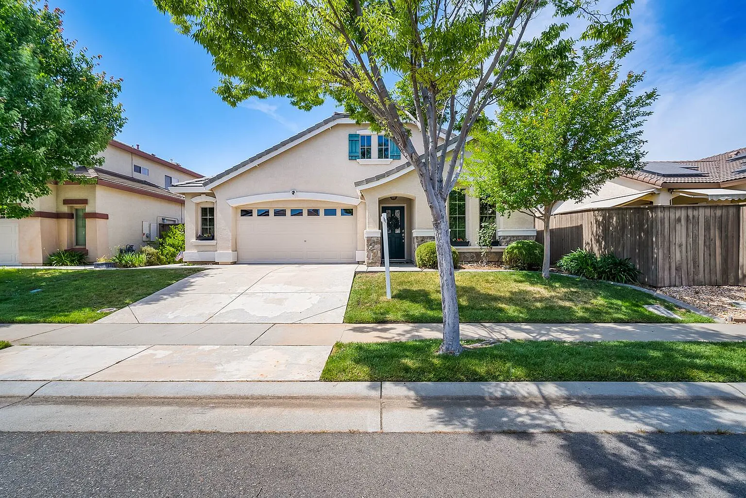 2780 Miramar Ln photo 1