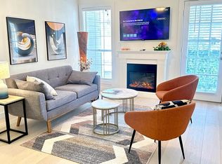 18333 Roehampton Dr APT 322, Dallas, TX 75252