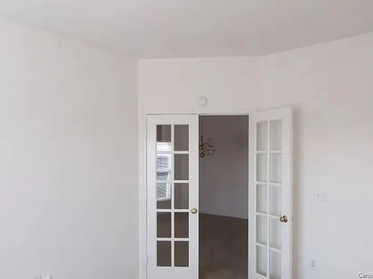 9873 Hyde Glen Ct — Photo 5