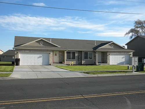 1895 W 2700 S Photo 1 1895 W 2700 S Photo 1