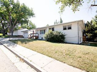 209 W 10th St, Gillette, WY 82716