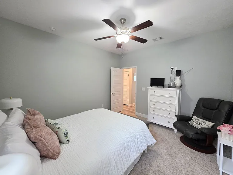 706 Upper Heron Way — Photo 24