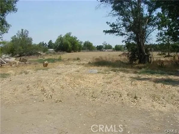 29 Palm Dr, Twentynine Palms, CA 92277