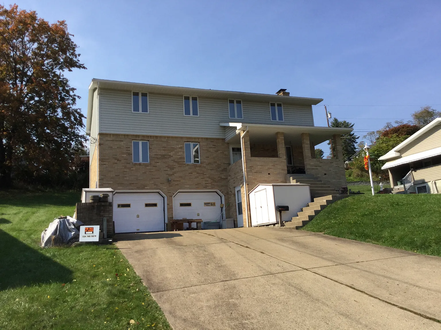 393 Grace Ave photo 1