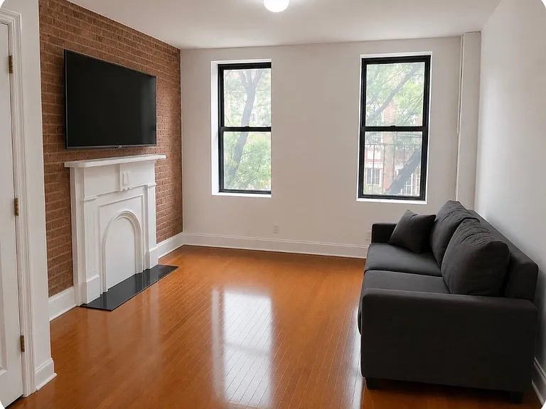 232 E 81st St #4C — Photo 2