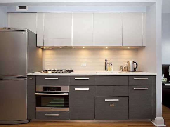 2nd image of 505 W 47th St #5B