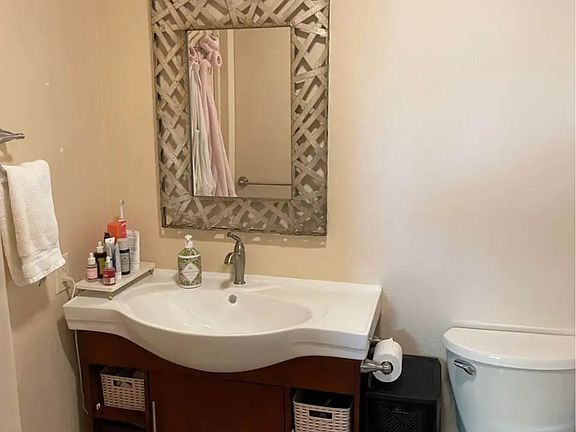 3rd image of 636 Horizon Dr APT 909