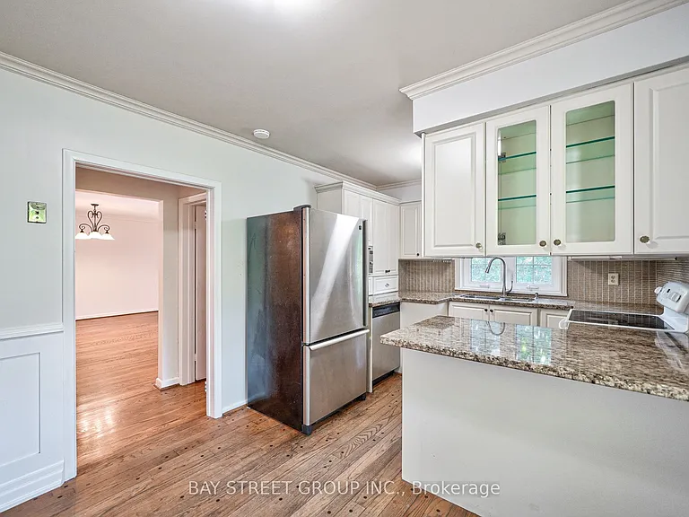 35 Camwood Cres — Photo 15
