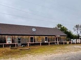 1720 E Columbia St, Okemah, OK 74859