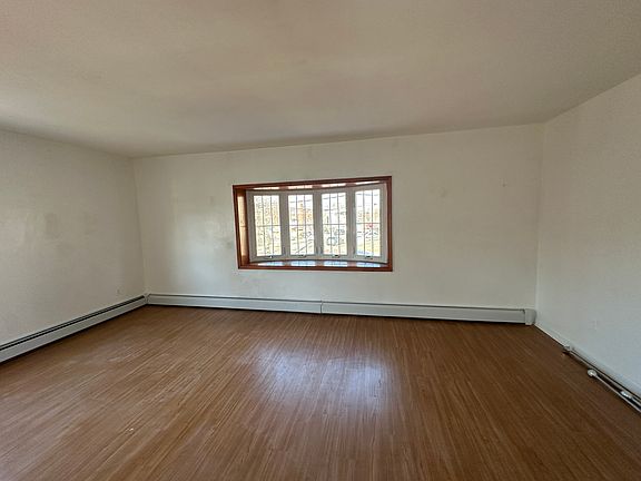 4th image of 3200 Lafayette Ave Floor 2