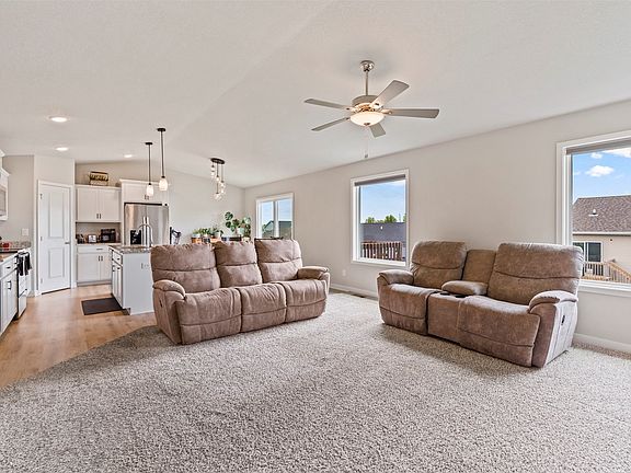 4th image of 2501 N 7th Avenue Pl E