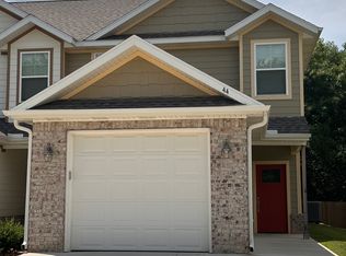 81 S Hunter St #44, Farmington, AR 72730