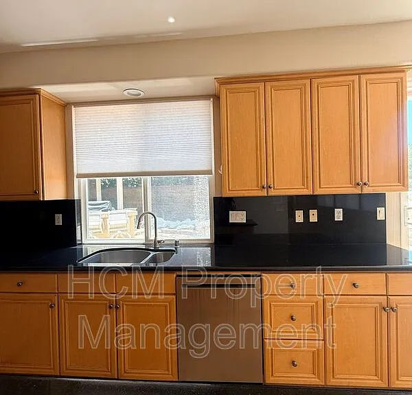 36 Middleton — Photo 11