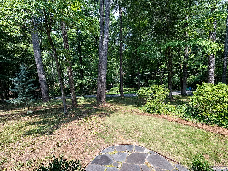 321 Milledge Hts — Photo 37