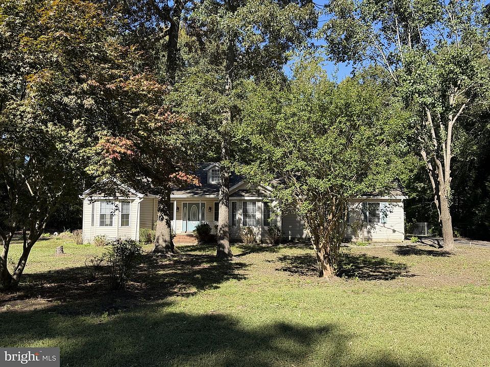 1st image of 13 Greystone Dr