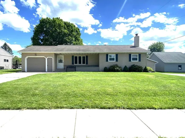 109 Church Street, Fall River, WI 53932