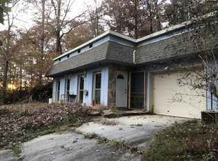 217 Highland Dr, Harriman, TN 37748