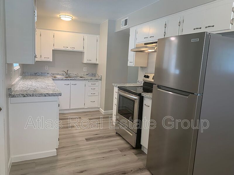 1st image of 4631 N 12th Ave APT 2
