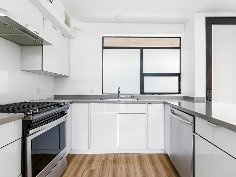 10839 Kling St #5 — Photo 15