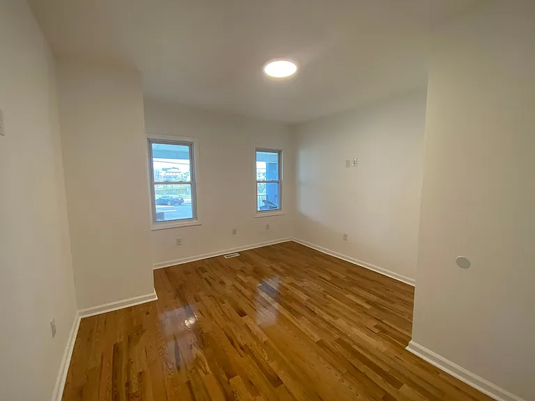 301 Sunset Ave #3 — Photo 11