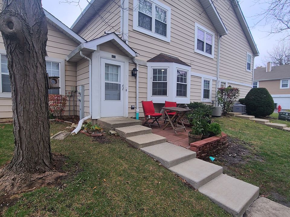 1st image of 433 N Lake Shore Dr