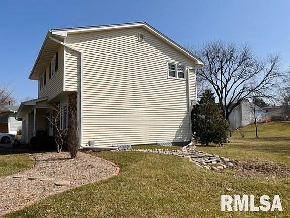 2nd image of 2315 Windsor Ct