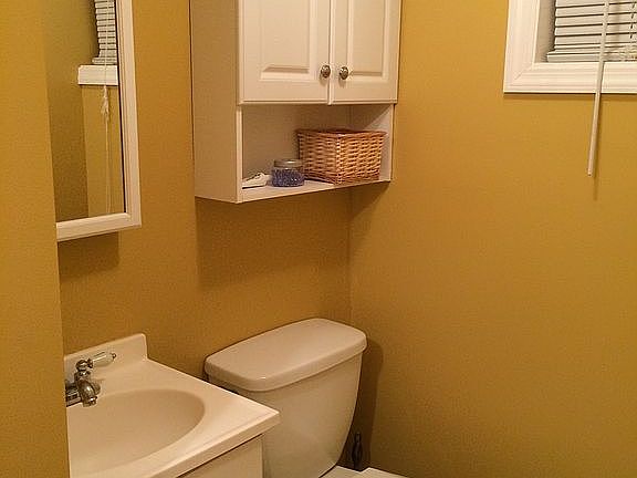 basement full bathroom