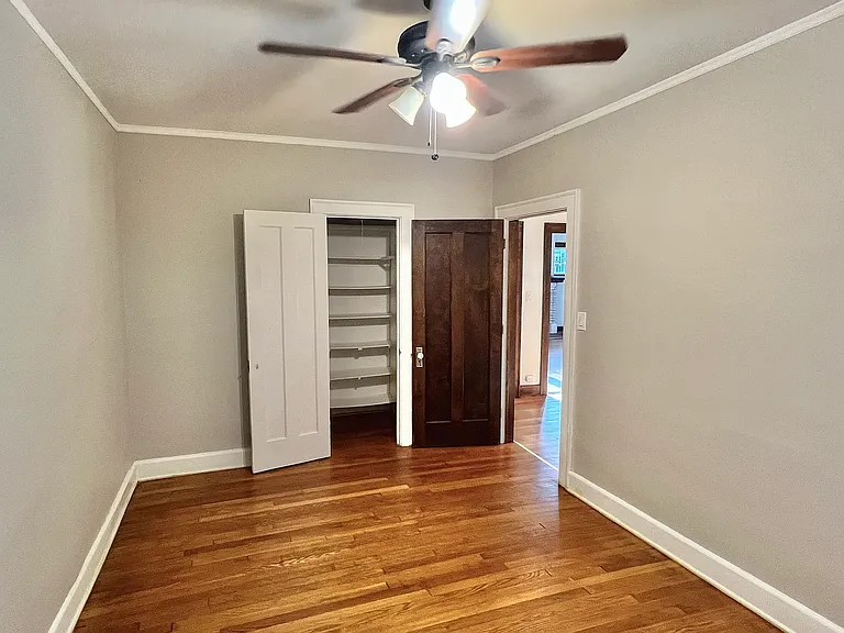 13855 Clifton Blvd #1 — Photo 27