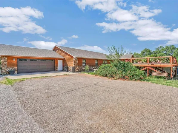 11221 N 1960th Cir, Elk City, OK 73644