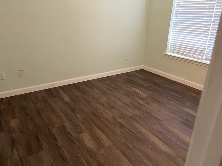 309 W Hickory St #A — Photo 5
