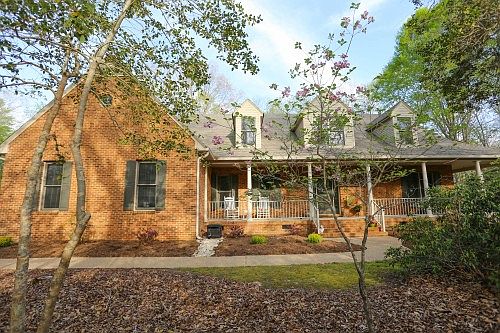 4th image of 8247 Wrenfield Dr