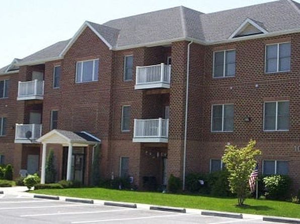 415 Baker Hill Ln #B-09