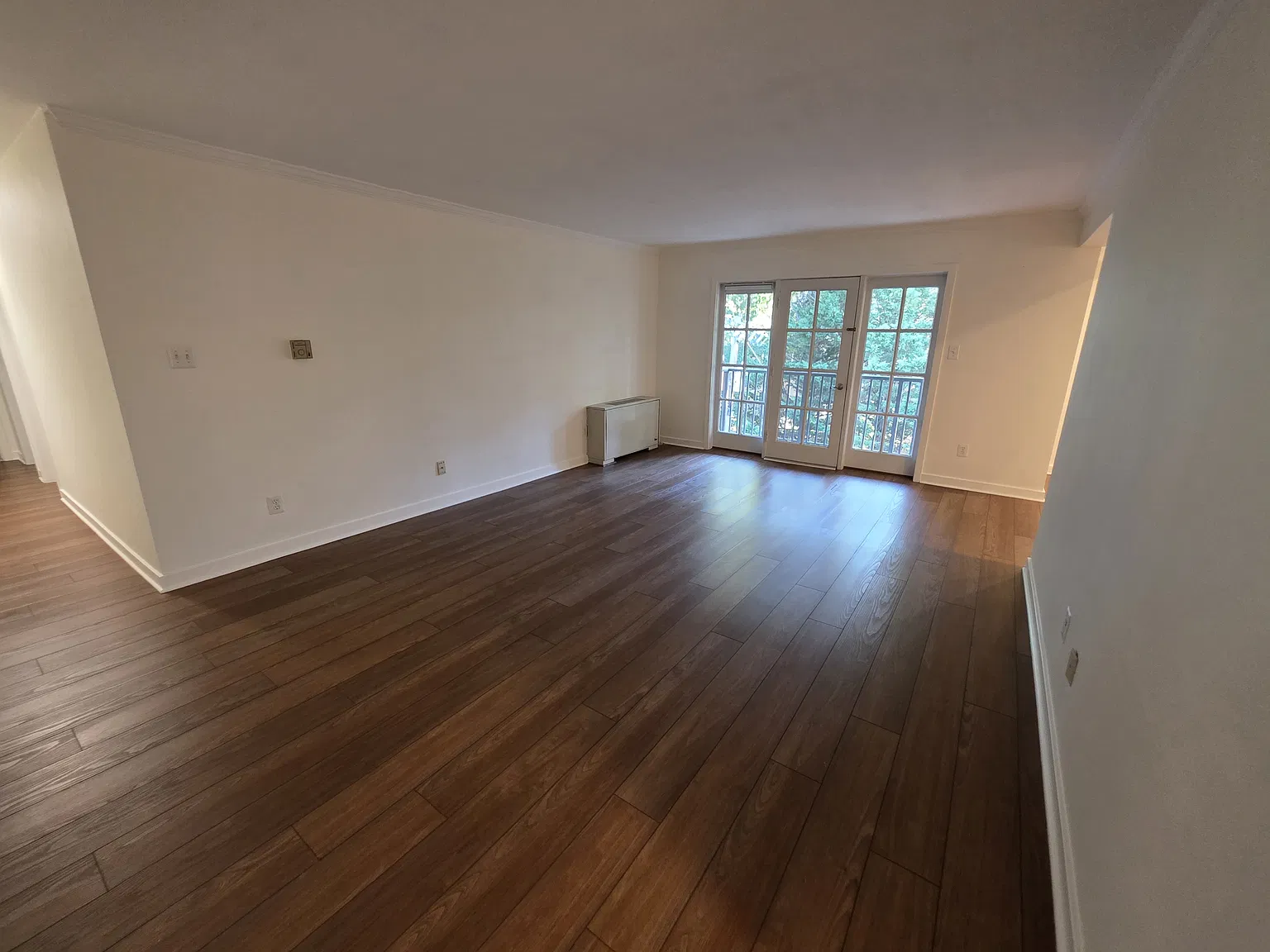 2 bed, 1044 sqft, $2,750 — Photo 2
