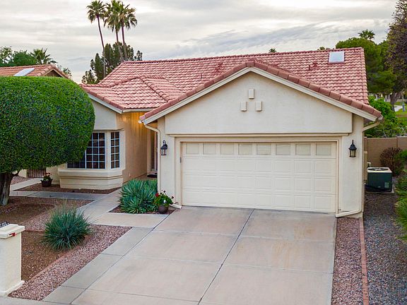 2nd image of 26210 S Flame Tree Dr