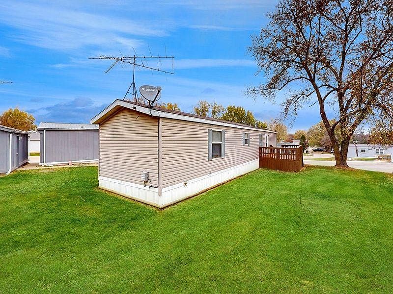 1610 E Robinson St Knoxville, IA Zillow Apartments for Rent in