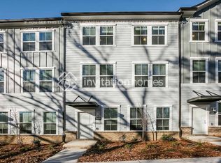 8029 Roest Ln, Charlotte, NC 28269