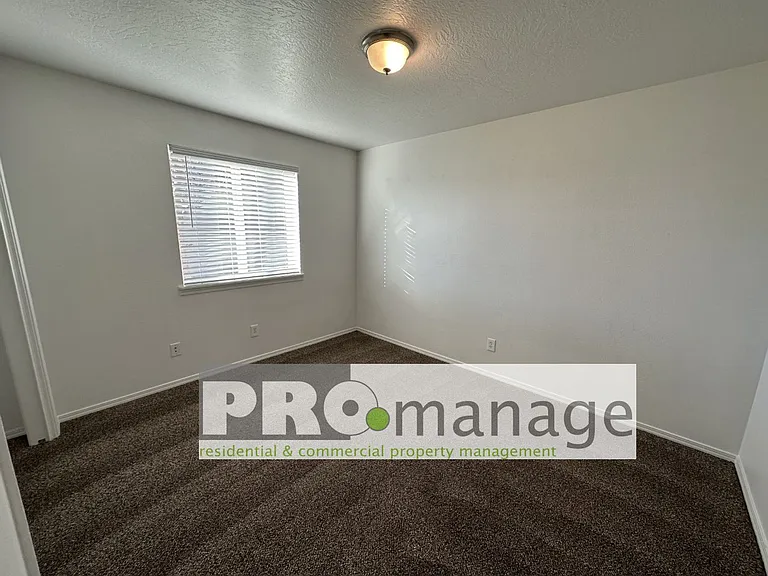 2592 Prospect Dr. — Photo 12