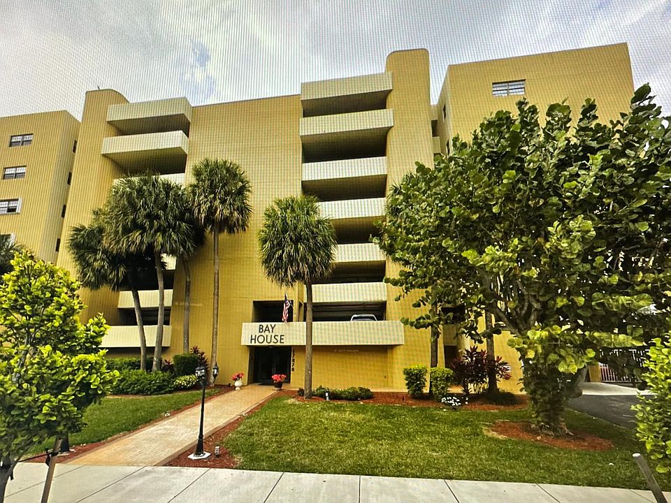 BAY HOUSE TOWER: Sunny Isles Beach, FL 33160 condo available.