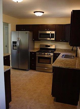 3rd image of 1432 E Joyce Ave