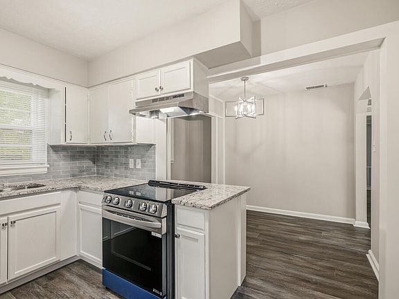 3rd image of 4471 Sims St