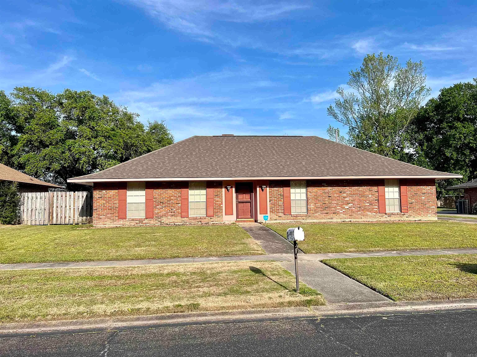 4 bed, 1504 sqft, $1,700 — Photo 1