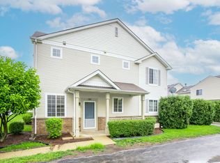 121 Yarrow Ct, Romeoville, IL 60446