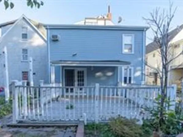 74 Moreland St #2, Somerville, MA 02145