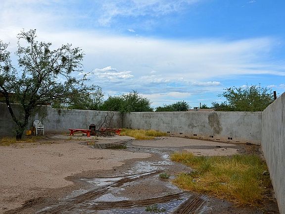 3rd image of 1302 W Yavapai St