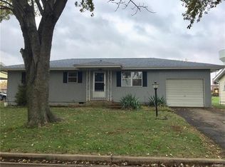 18 San Jewell Dr, Farmington, MO 63640