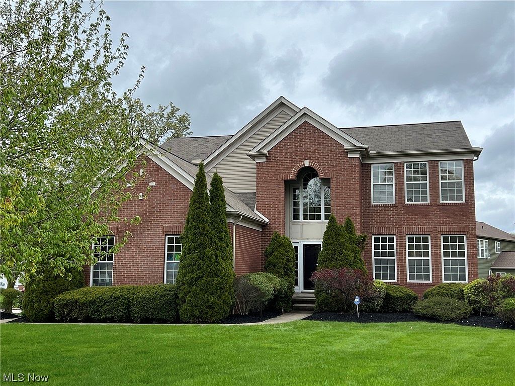 9151 Oakview Ct, Twinsburg, OH 44087 Zillow