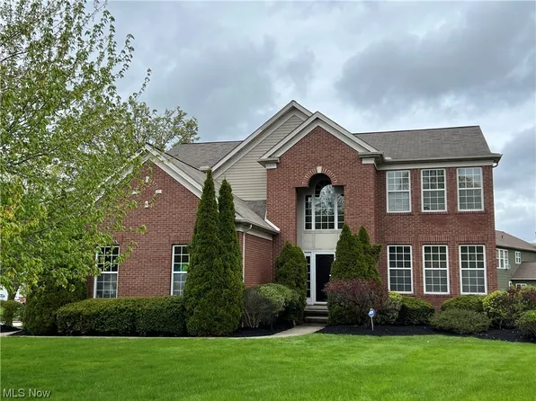 9151 Oakview Ct, Twinsburg, OH 44087